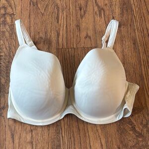 Elegant Cream Underwire Bra Cacique 38DDD cooling French full coverage casual